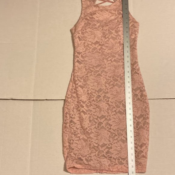Sequin Hearts women's size 5 (juniors) pink lace dress - Picture 10 of 10